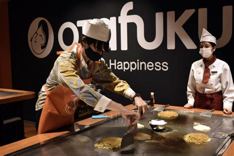 barátok okonomiyaki partin