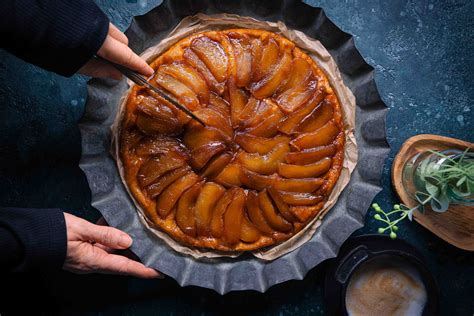 Tarte Tatin sütés közben