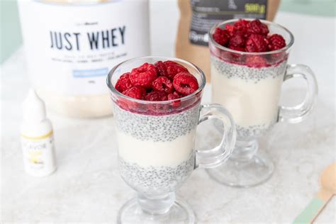 fehérjés puding chia maggal és málnával