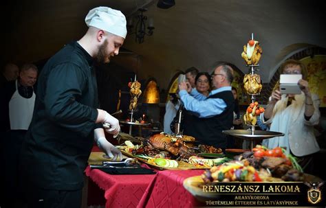 Reneszánsz korabeli magyar főúri lakoma illusztrációja