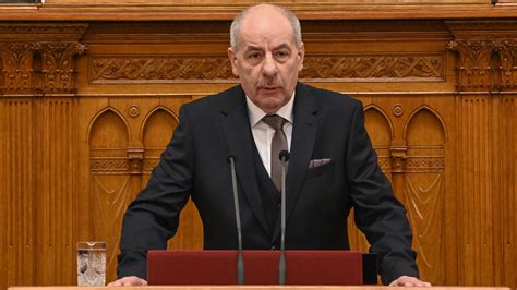 Sulyok Tamás köztársasági elnök portréja