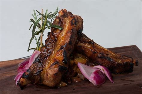 Sertésoldalas szeletek grillen