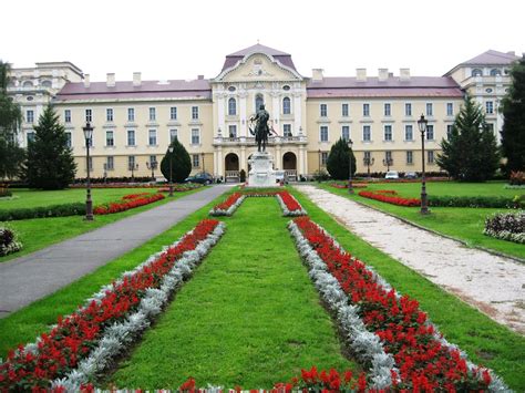 A Szent István Egyetem főépülete Gödöllőn