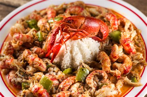 Crawfish Étouffée tálalva