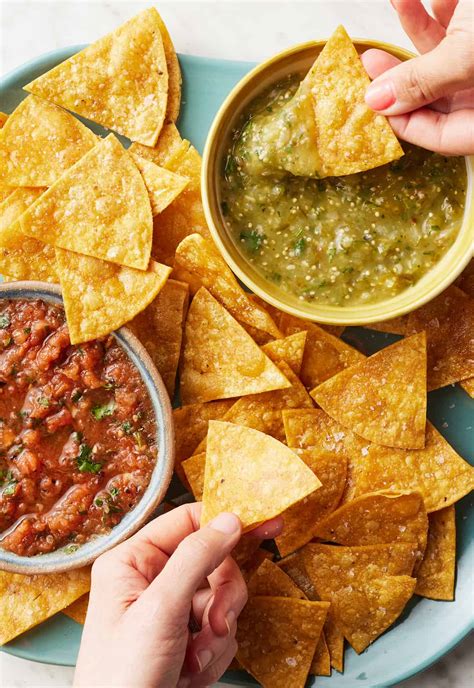 Tortilla chips avokádókrémmel