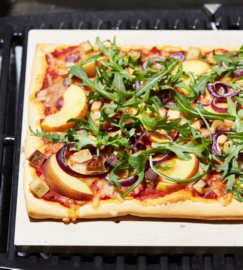 Vegán pizza tészta frissen elkészítve