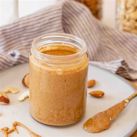 Homemade nut butter making