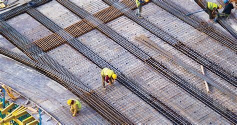 Betonacél és távtartók elhelyezése