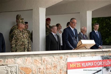 Császármetszésre utaló kép