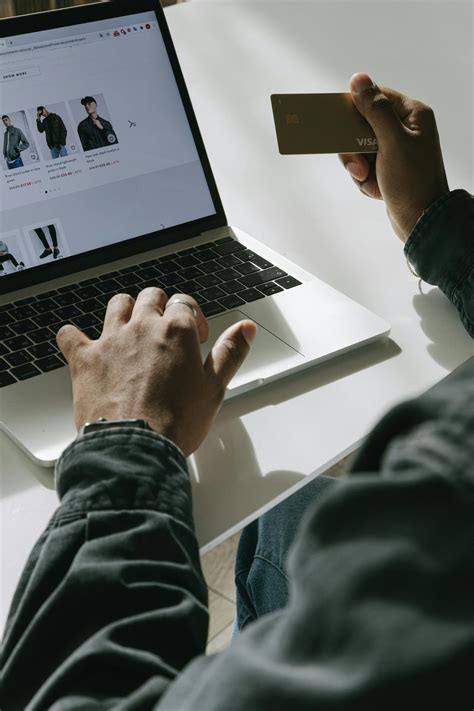 A vásárlói visszajelzések jelentősége az online kereskedelemben