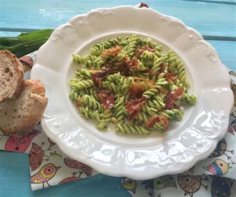 pesto tésztaétel illusztráció