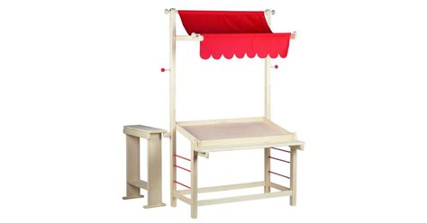 Piaci stand savanyított káposztával