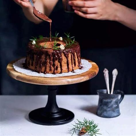 Torta talapzat és szívószál rögzítés
