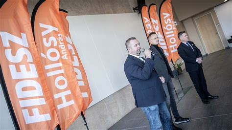 Hollósy András, Miskolc alpolgármestere egy utcafórumon
