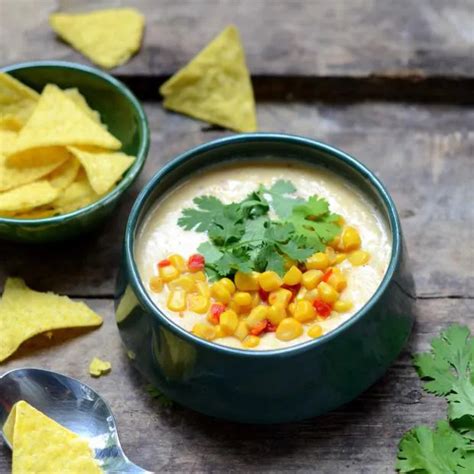 Kukoricaleves chilivel és tortilla chipsszel