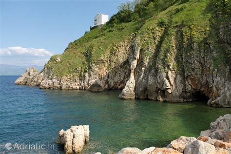 Vrbnik, a borászatok városa a tengerparton