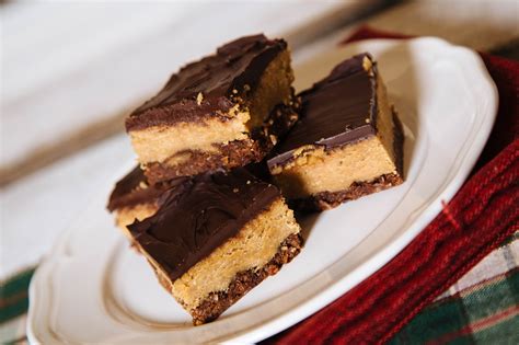 Sajttorta szelet gyümölccsel