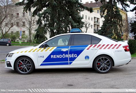 Autó süllyedt oldala