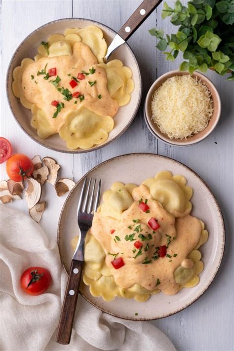 tálalt ravioli