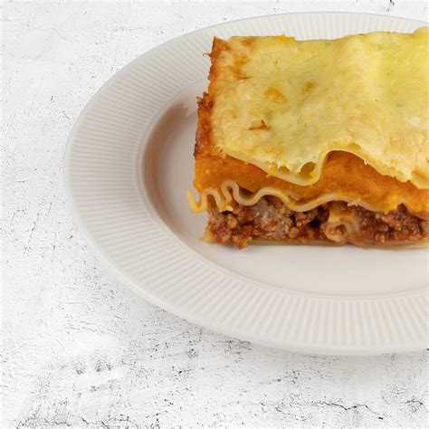 Sütőtökös lasagne tálban, rétegezve