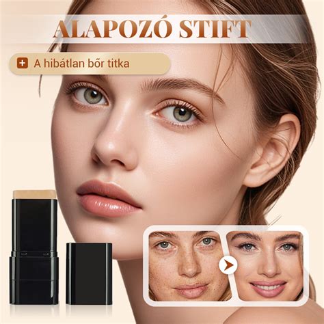 Nő sminkel alapozó stift használatával