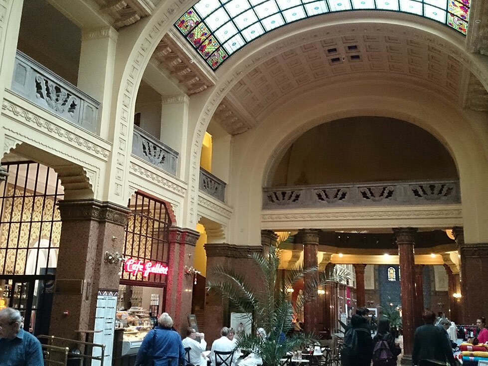 Gellér Fürdő - Gellért Café Asztalok